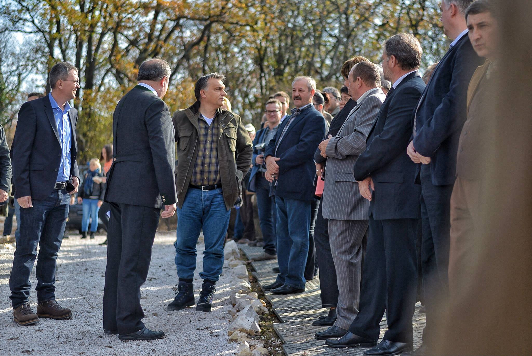 Orbán Viktor ma a legluxybb magyar kormányfő - 444