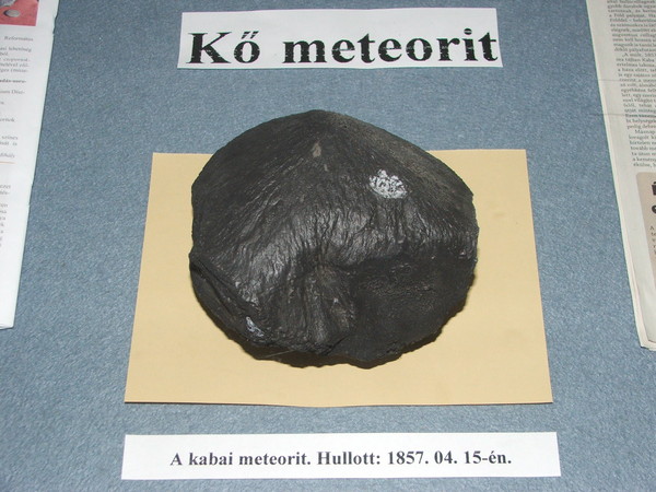 kabai meteorit