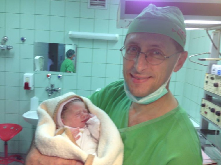 1010892_10151976225173776_345094127_n